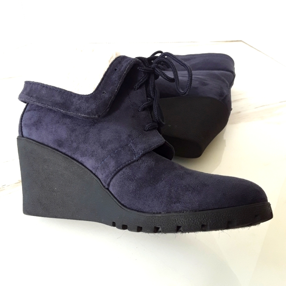 NAUTICA BLUE SUEDE WEDGE LACE-UP ANKLE BOOT SZ 7.5